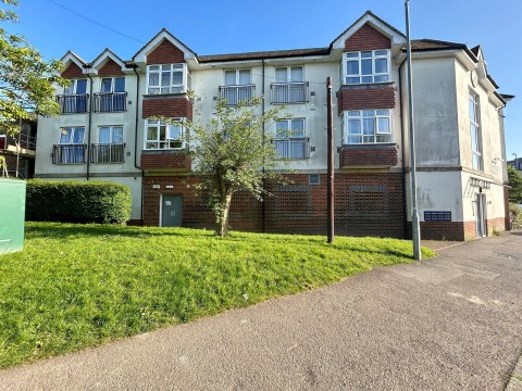 View Full Details for Cooden Sea Road, Bexhill on Sea, East Sussex