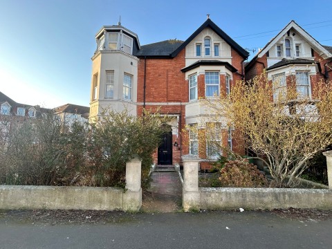 View Full Details for Wickham Avenue, Bexhill on Sea, East Sussex