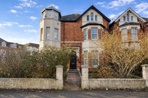 View Full Details for Wickham Avenue, Bexhill on Sea, East Sussex