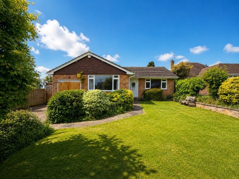 View Full Details for Peartree Lane, Bexhill on Sea, East Sussex