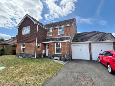 View Full Details for Gainsborough Road, Bexhill on Sea, East Sussex