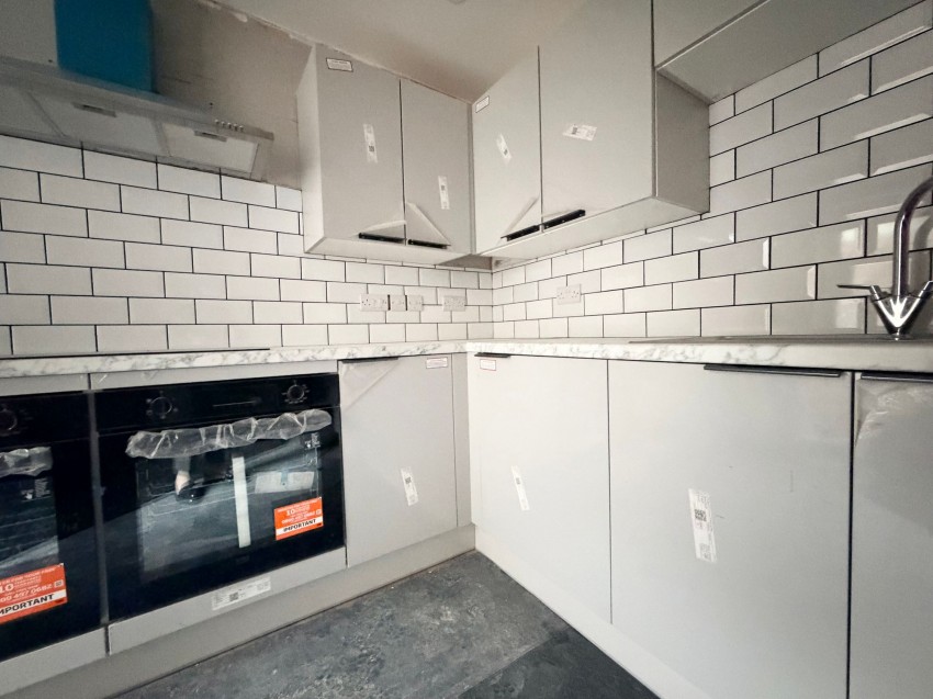 Images for 28 St Andrews Square, Hastings, TN34