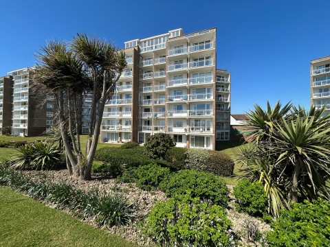 View Full Details for West Parade, Bexhill on Sea, East Sussex