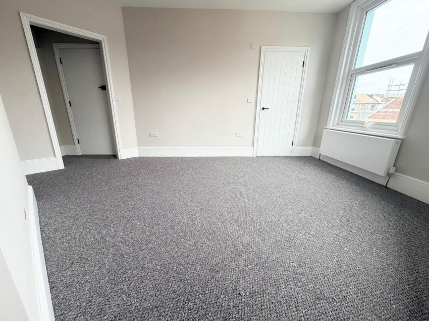 Images for 28 St Andrews Square, Hastings, TN34